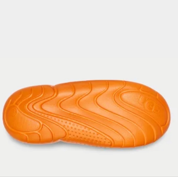 UGG LA Cloud Sandals - Picture 3 of 4